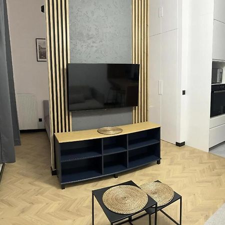 Rentpoland Wiktoryn Studio Apartamento Varsóvia Exterior foto
